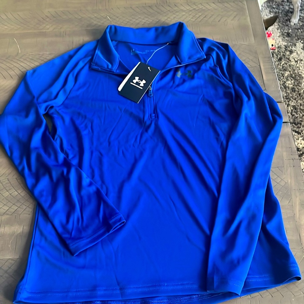 Under Armour Boys size LG half zip long sleeve shirt